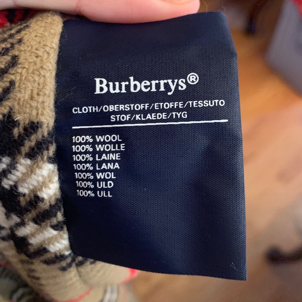 Burberry Wool Vest - Picture 4 of 4